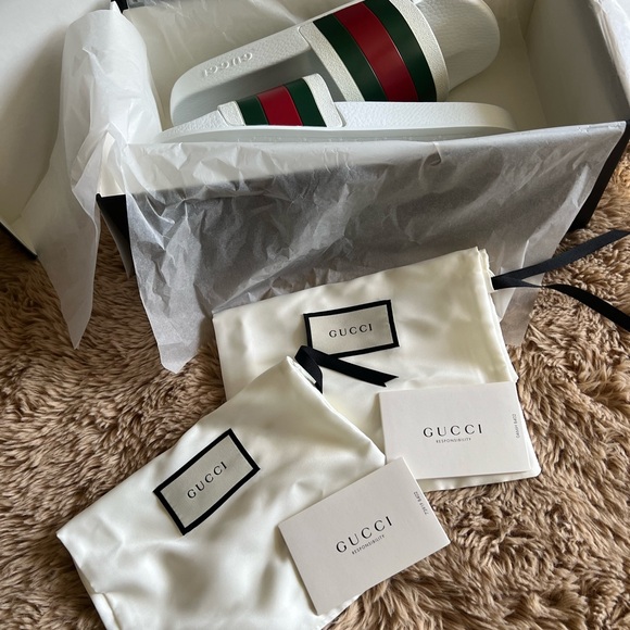 Gucci White Slides with Red and Green Stripes - Picture 1 of 6